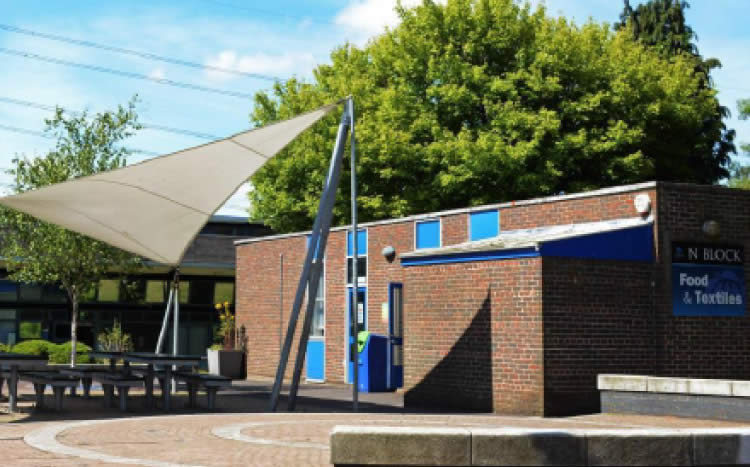 photo of swanmore college